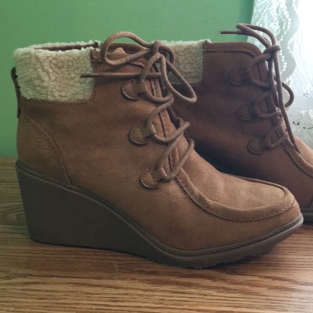Cognac booties